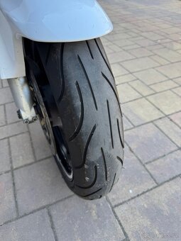 Honda CBR 600f - 9