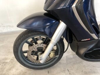 Piaggio Beverly 400 - 9