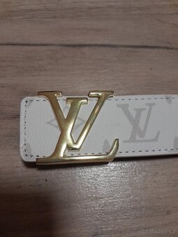 Louis vuitton pásek bílý s šedým potiskem - 9