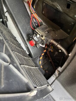Ford Galaxy 2.0 TDCI ROK 2011 - 9