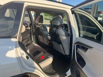 Toyota Rav4 2.5 Hybrid 4x4, Executive, DPH, záruka 2026 - 9