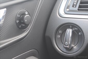 Škoda Rapid 1.2TSI 63kW AMBITION ČR (2015) - 9