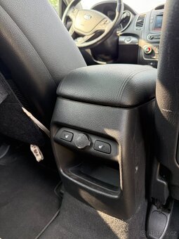 Kia Sorento 2.2CRDi 145kW, automat TOP výbava, najeto 129800 - 9