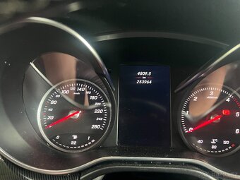 Mercedes V220d výměna možná - 9