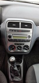 Fiat Grande Punto Dinamic 1,4i 16V 70 kw 2010 klima - 9