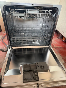 Stolní myčka Candy CDCP 8/E - stříbrná - 9