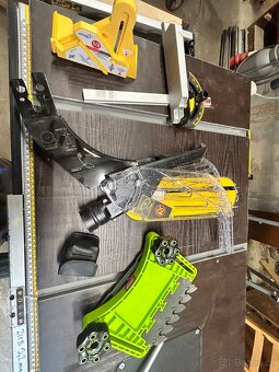 Stul s Dewalt7492 a horni frezkou Triton - 9