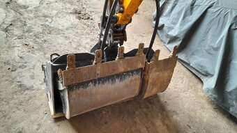 Minibagr JCB 19C-1 1943kg r.v.2023, 138 mth, po servisu. - 9