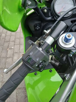 Kawasaki zx-9R - 9