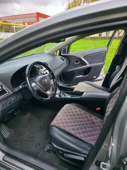 Toyota Avensis Combi 2.2 D-CAT, automat, r.v. 2013, nafta - 9