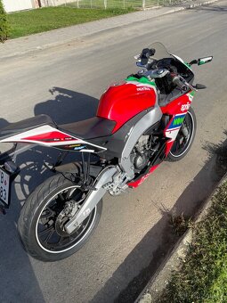 Prodám Aprilia RS 125 Replica GP - 9