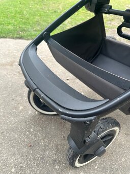 Kočárek moon resea S edition + - 9