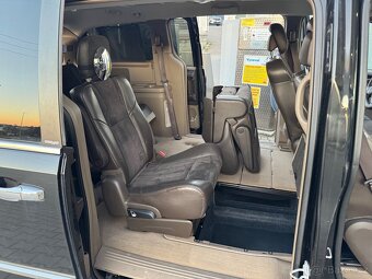 Lancia Voyager 2.8 nafta, 7 mist - 9