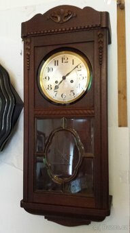 Starožitné nástěnné hodiny sbírka 6ks - 9