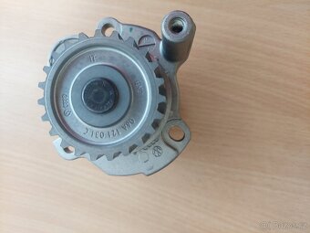 Vodní čerpadlo 2.0 TSI 147kw BWA - 9