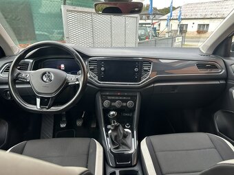 VW T-ROC 1.6TDi 85kW Navigace - 9
