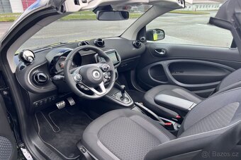 Prodám Smart Fortwo EQ Cabrio Passion JBL - 9