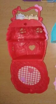 Domeček pro zvířátka mini panenky - 9