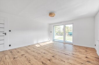 Prodej rodinného domu po rekonstrukci - Ostravice - 9