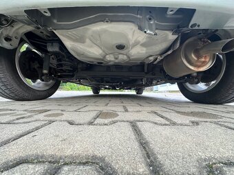 Toyota Yaris 1.3 64kw 47 963km 1.majitel - 9