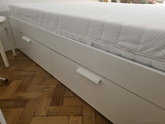140x200cm skoro nová postel Ikea s matrací, roštem atd. - 9