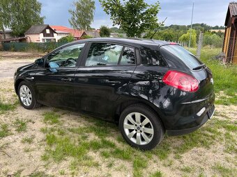 Fiat Bravo 1.4 benzin 70 kw r.v.2007 pouze105 tkm - 9