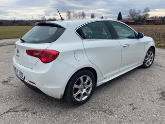 ALFA ROMEO GIULIETTA 1.6 MJTd 77KW 2011 - 9