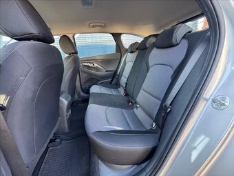 Hyundai i30 1,5 (2025) - 9