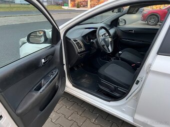 Hyundai I20 1.2 63kw LPG koup.ČR serviska - 9
