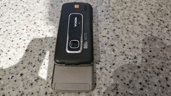 Nokia 6120 Navigator, volný na všechny operátory. - 9