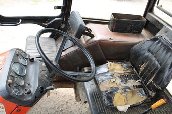 Zetor 7745 kabina kompletní pěkný stav - 9