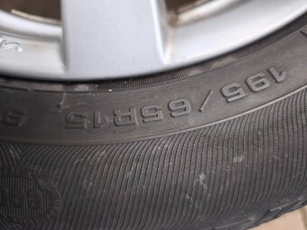 ALU Kola 15, 4x hliník PEUGEOT,CITROEN ,letní pneu 195/65R15 - 9