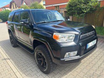 Toyota 4 Runner bez koroze, 7 míst, odpis DPH - 9