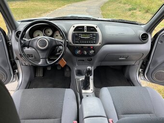 Toyota Rav4 2.0i 4WD - 2003 - 153500km - nové ME+TK - 9