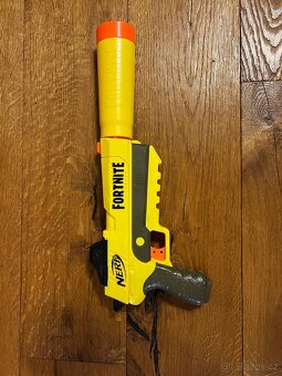 Nerf pistole + příslušenství - 9