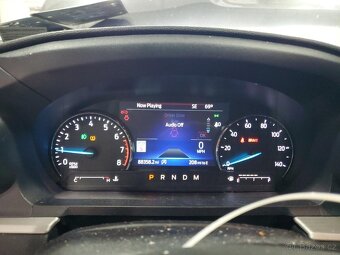 Ford Explorer XLT 2020 - 9