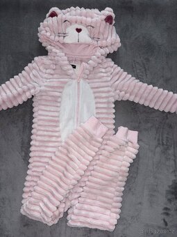 Plyšový overal - 9