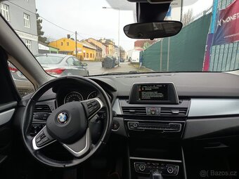 BMW 218i Active Touter ČR 78tkm - 9