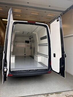 MB Sprinter 319, 3l, 6V , 69 878 km. - 9