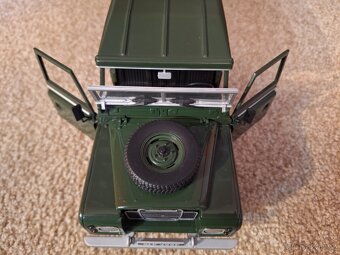 Land Rover 1:18 - 9