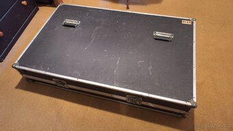Allen & Heath GL 2200 Mixážní pult + case - 9