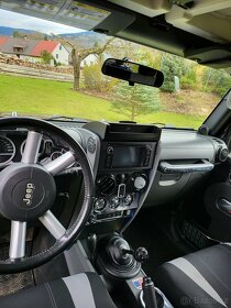 Jeep Wrangler - 9