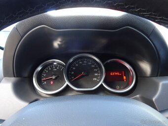 Dacia Duster 1.6i,84kW,1majČR,S.kni,klima,tažné - 9