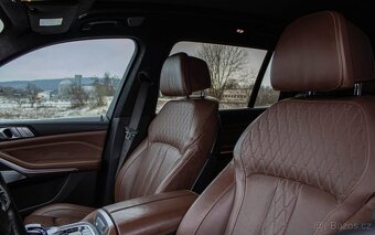 BMW X7 M50i xDrive 2019 - 9