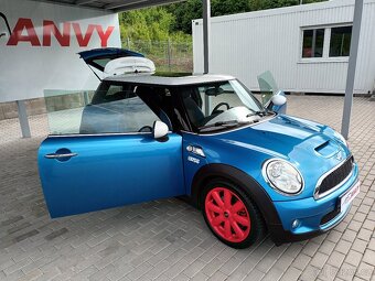 Mini Cooper S 1,6 i,128kw,R56,AUT,XENON,PANO - 9