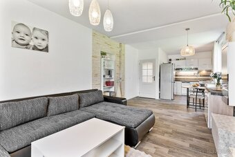 Prodej rodinné domy, 190 m2 - Vrbová Lhota, ev.č. 00005 - 9