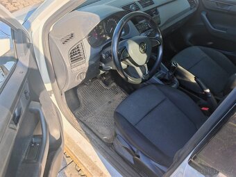 osobní automobil Škoda fabia - 9