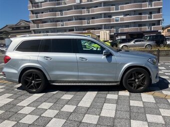 Mercedes Benz GL500 - 9