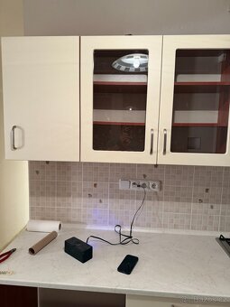 Kuchyňská linka – komplet sestava (bez spotřebičů) - 9