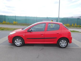 Peugeot 206 + 1.1i Trendy, 44 kW, Klima, TOP KM - 9